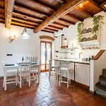 Borgo La Pieve Nyaraló *