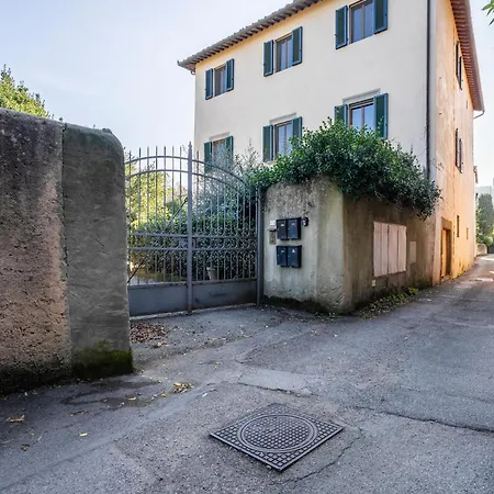 Borgo La Pieve * Florence